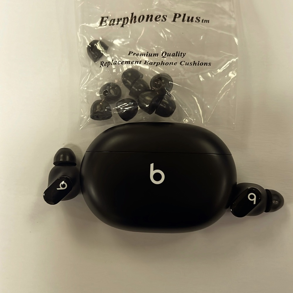 Beats Studio Buds Black